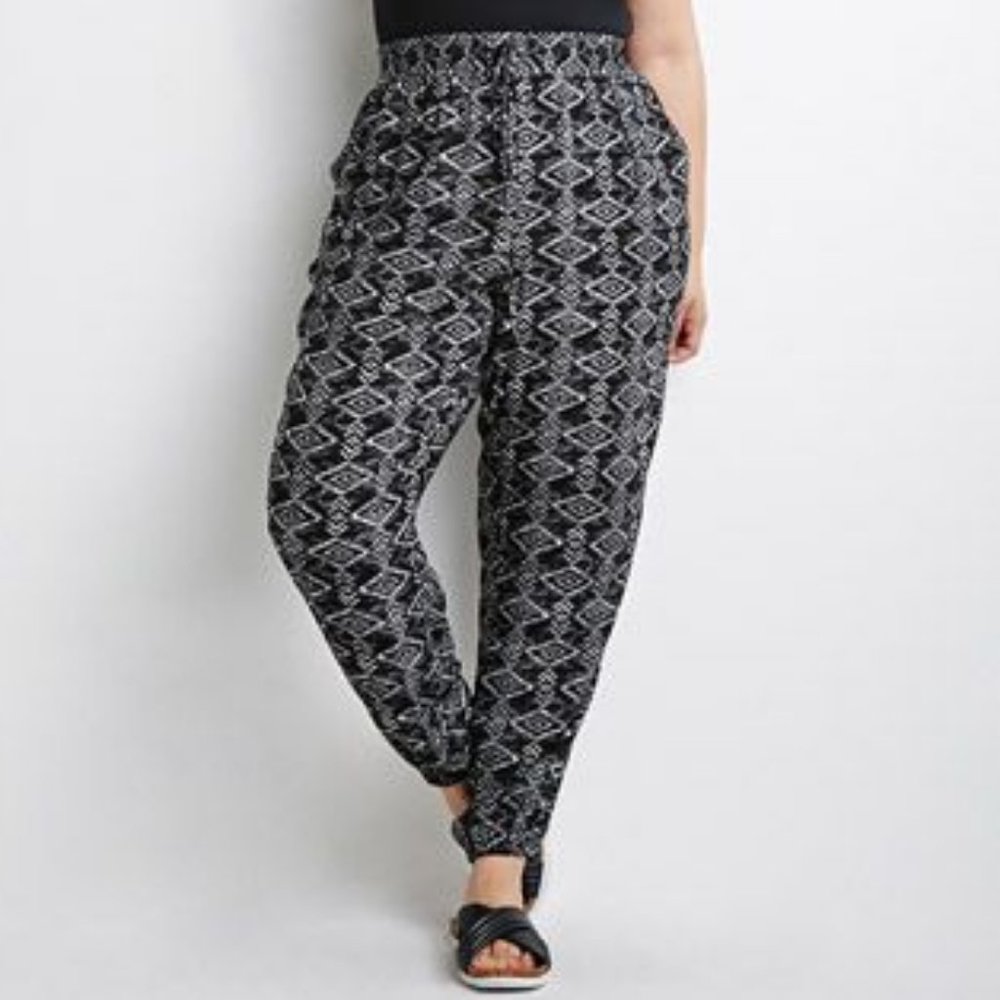 Plus Black & White Geo Print Joggers